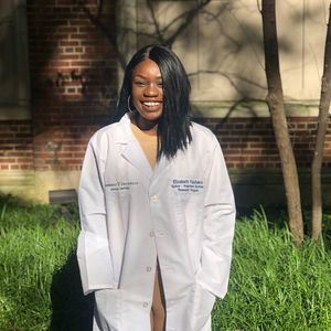 Meet your Posher, Liz